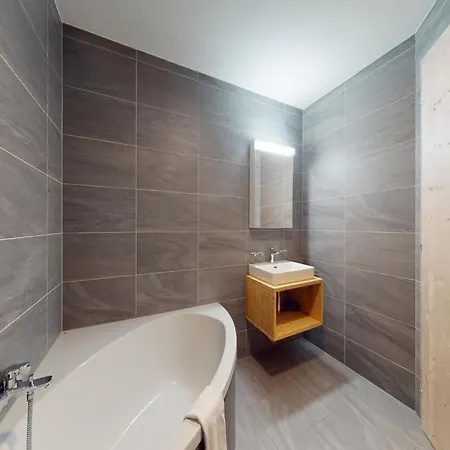 Apartment With Comfortable Arrangements